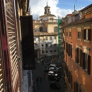 Pantheon Old Apartment Rome