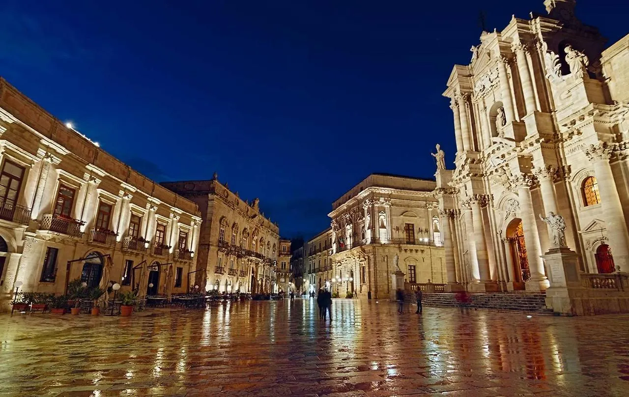 Apartment Ortigiadreamrooms 14 Syracuse Italy